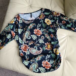 🎁Edista Los Angeles scoop neck side roughed top